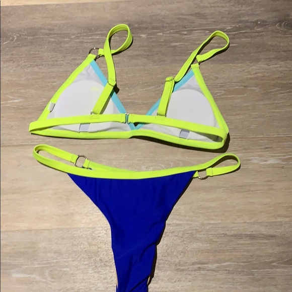 Neon blue bathing suit - Picture 2 of 2